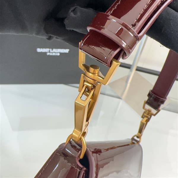 2026224192626774 800